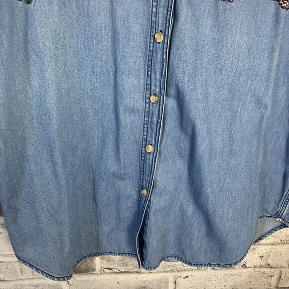 Vintage 90s Embroidered Denim Button Down Cottagecore Shirt - Picture 7 of 16